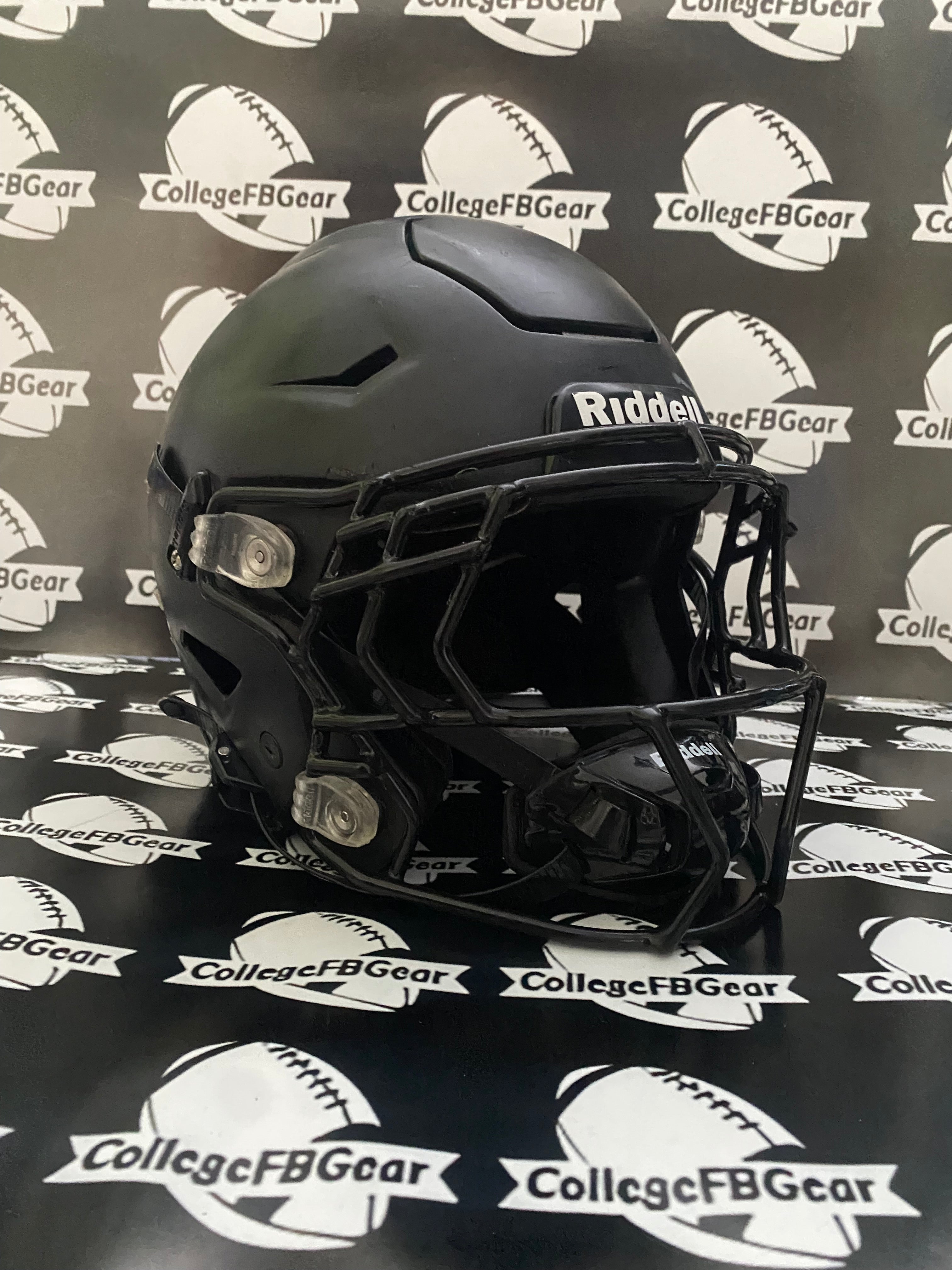 NCAA カレッジフットボールのパーカーがセレクションにて